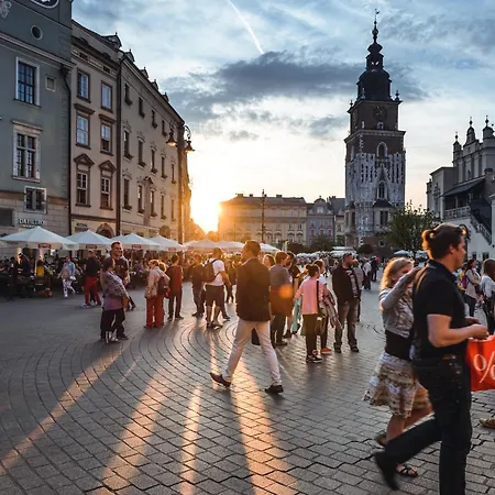Discover - Lubomirskiego St - Classic & Modern - Near Main Station, Netflix And Ac