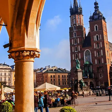 Discover - Lubomirskiego St - Classic & Modern - Near Main Station, Netflix And Ac Apartment