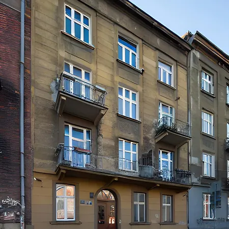 Discover - Lubomirskiego St - Classic & Modern - Near Main Station, Netflix And Ac Apartment *