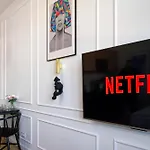 Discover - Lubomirskiego St - Classic & Modern - Near Main Station, Netflix And Ac Apartment