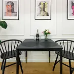 Discover - Lubomirskiego St - Classic & Modern - Near Main Station, Netflix And Ac * Krakau