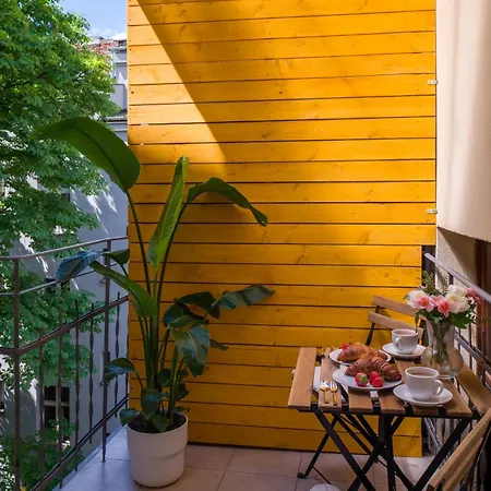 Discover - Lubomirskiego St - Classic & Modern - Near Main Station, Netflix And Ac アパート *