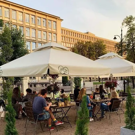 Discover - Lubomirskiego St - Classic & Modern - Near Main Station, Netflix And Ac *